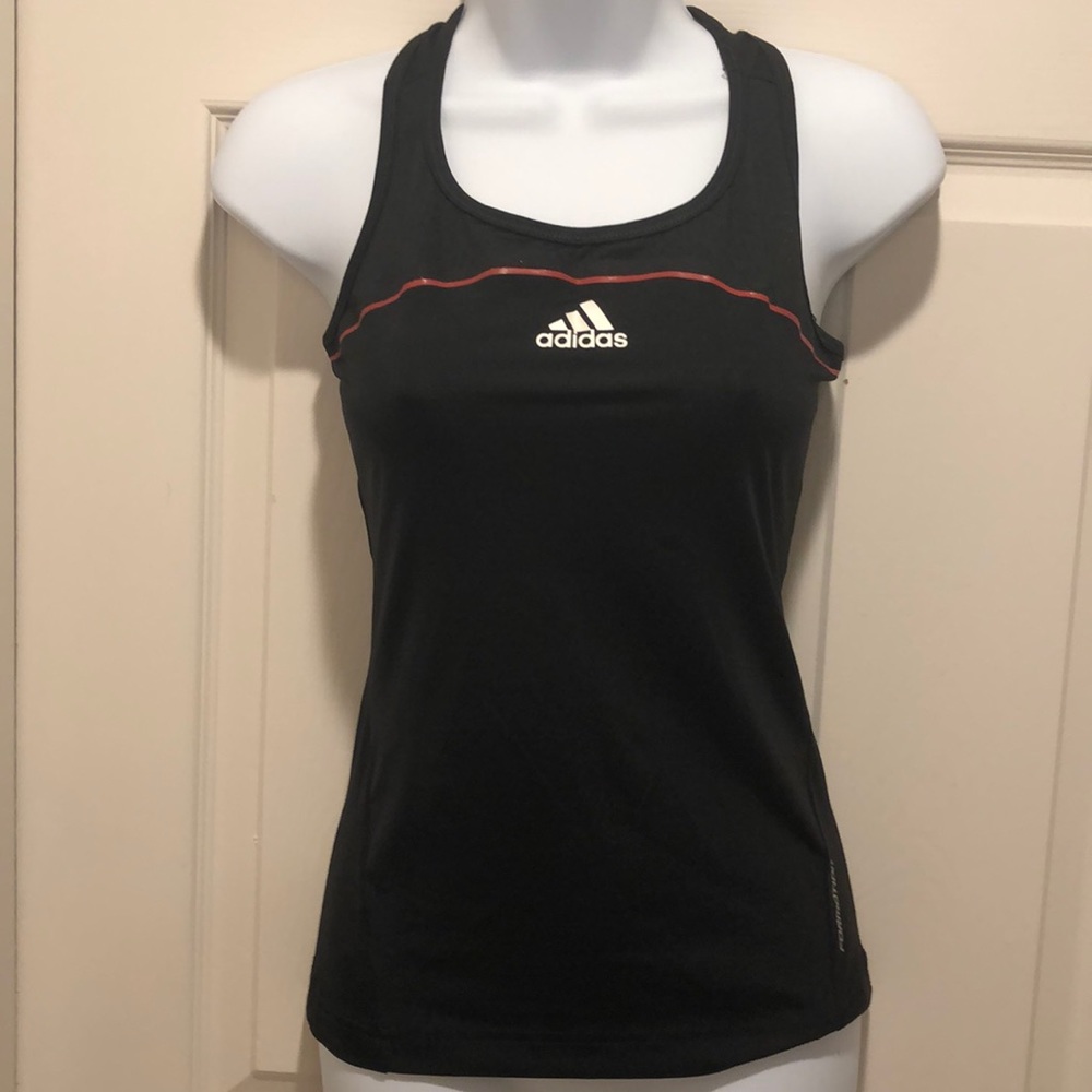 NWT fitted Adidas workout top